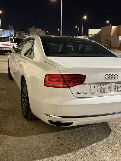اودي A8 7