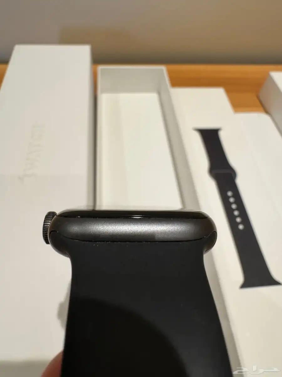 للبيع ساعة ابل   Watch Series 4 في رابغ 4