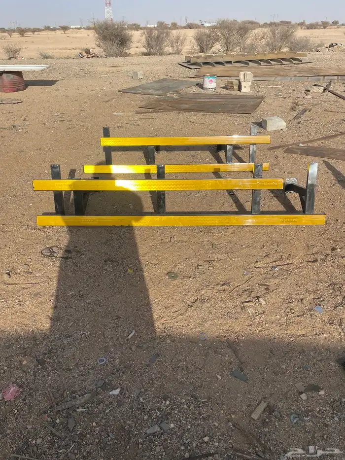 حواجز صندوق دنه فحص دوري مع عواكس 3