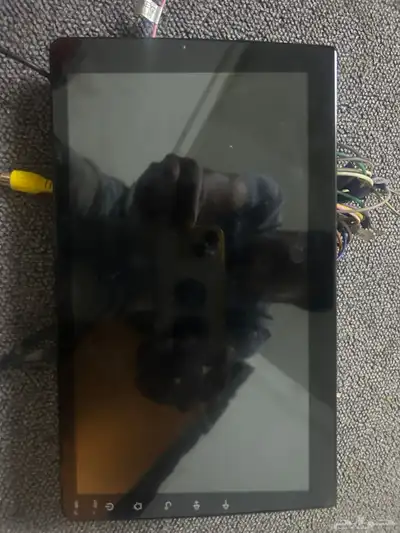 شاشه سياره استخدام بسيط 1