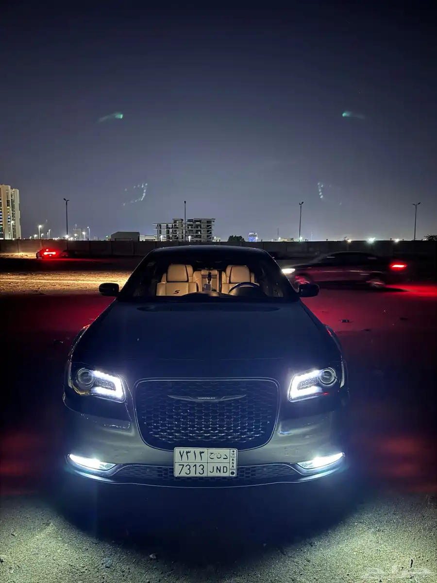 كرايسلر 2020 300S (6سلندر) 1