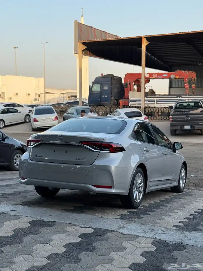 تايوتا كورولا 2025 اصفار XLi 2.0 مطور السعر 79900 16