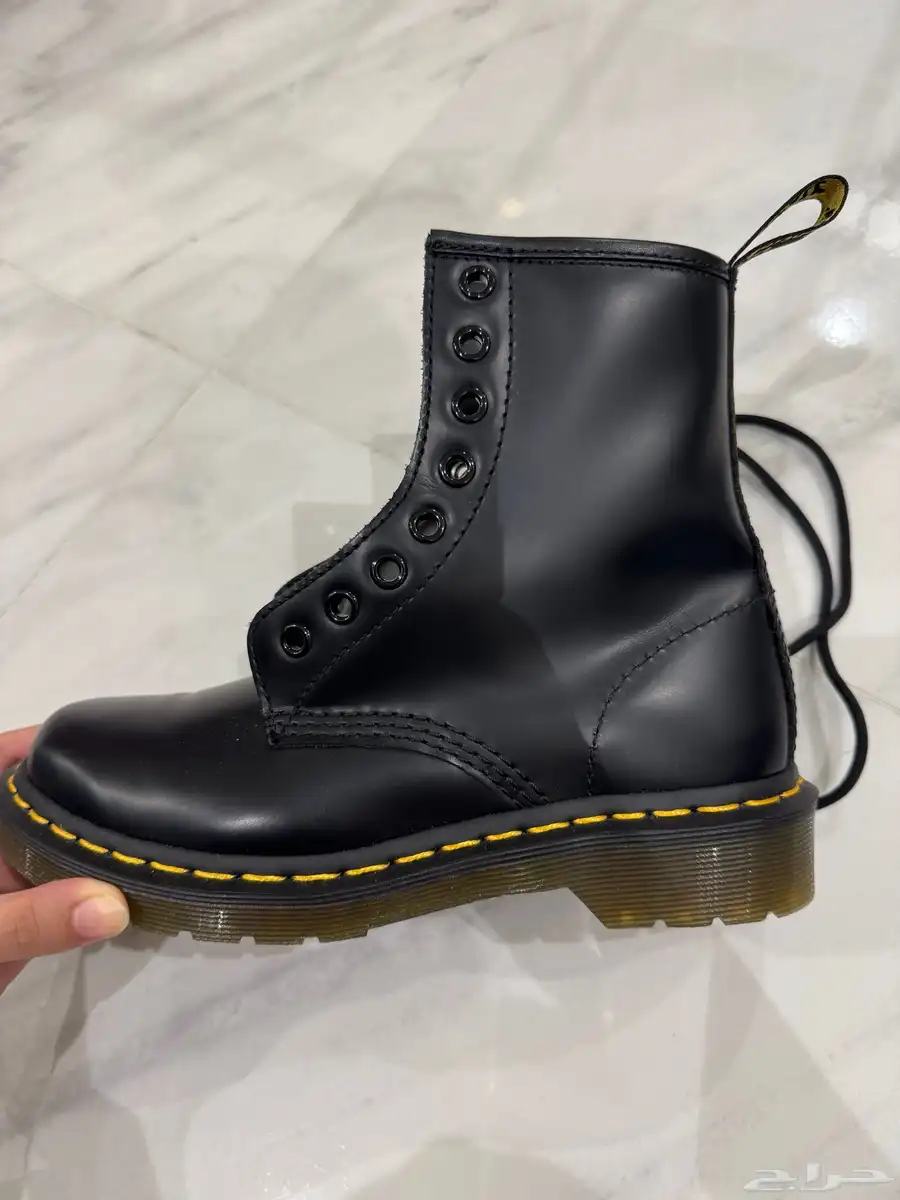 dr.martens 3