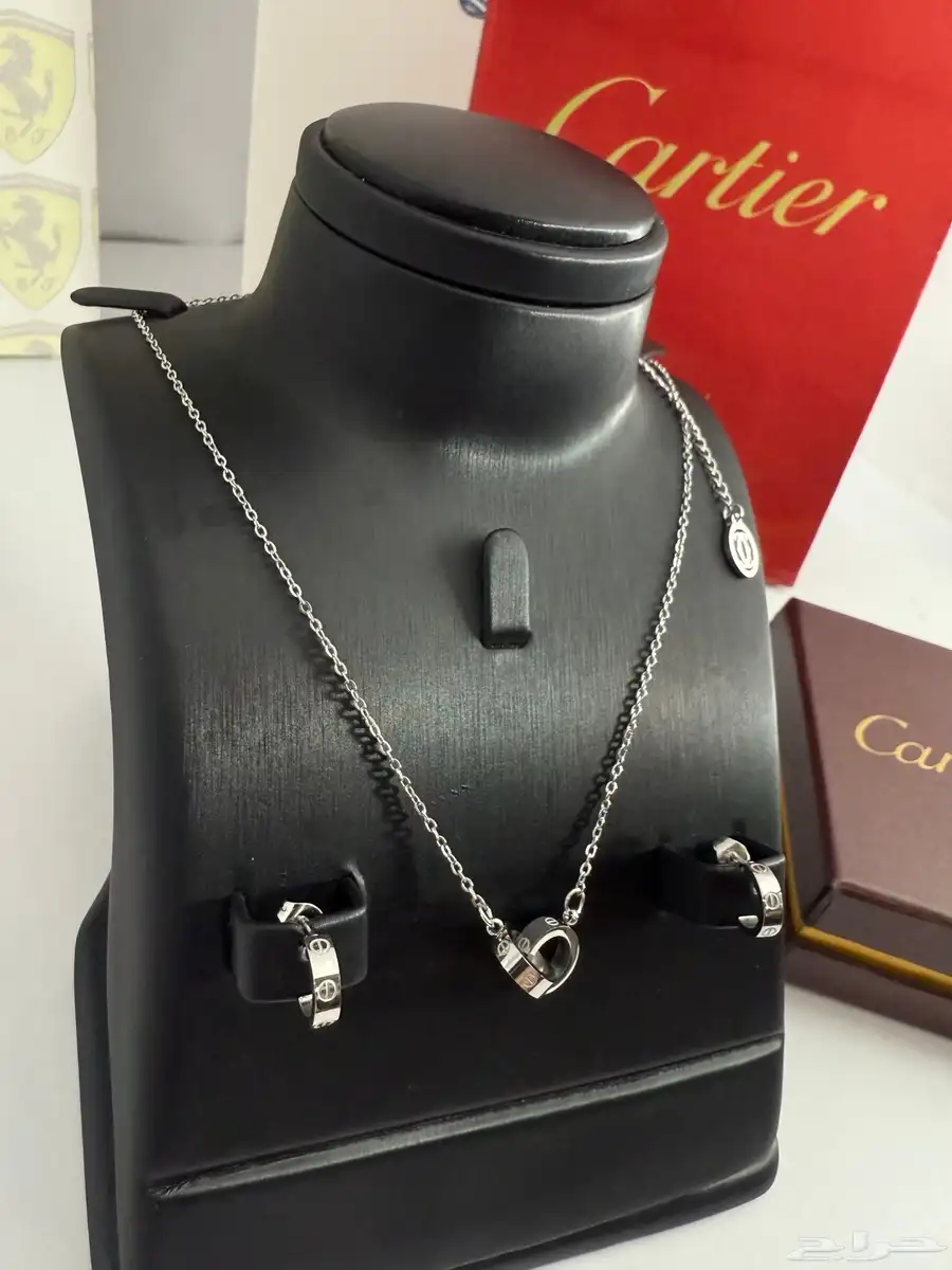 سلاسل نسائية 1