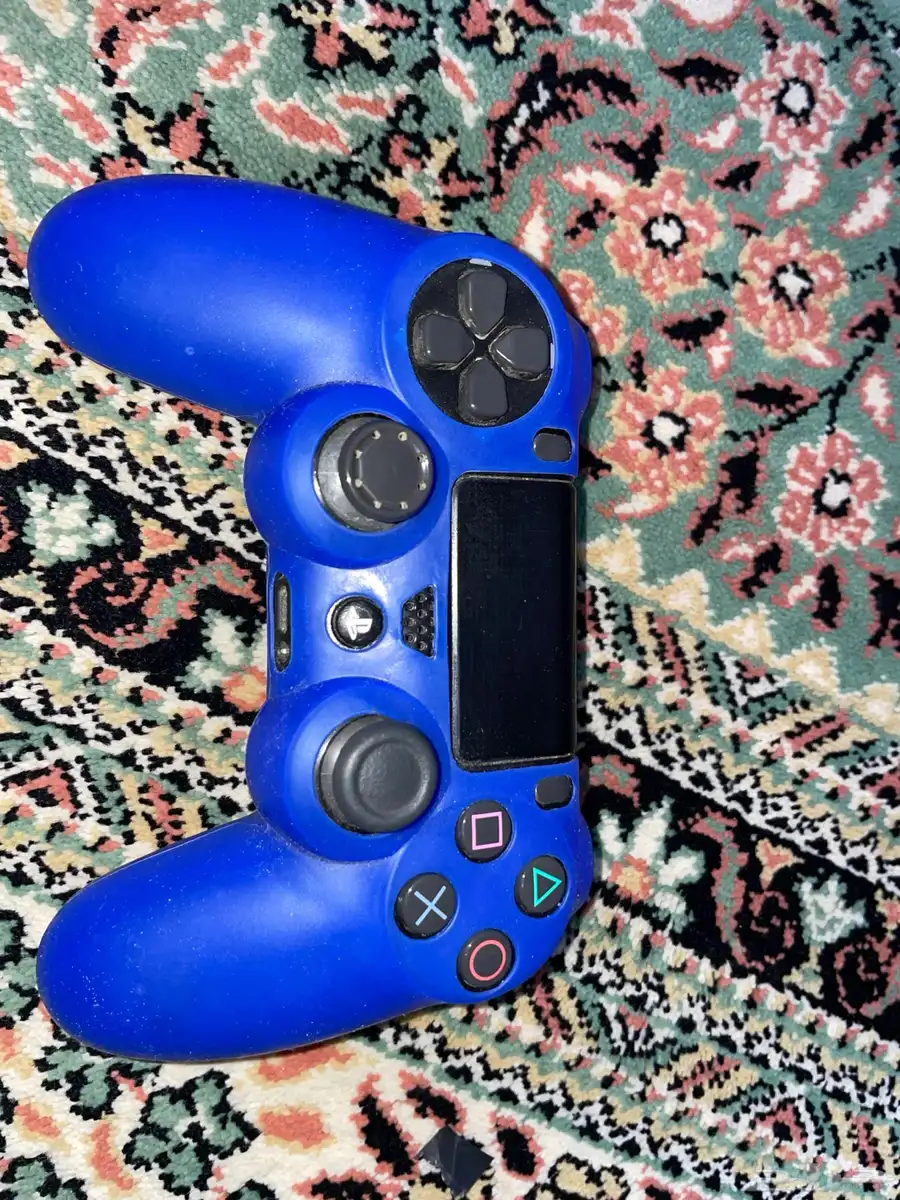 سوني فور 8