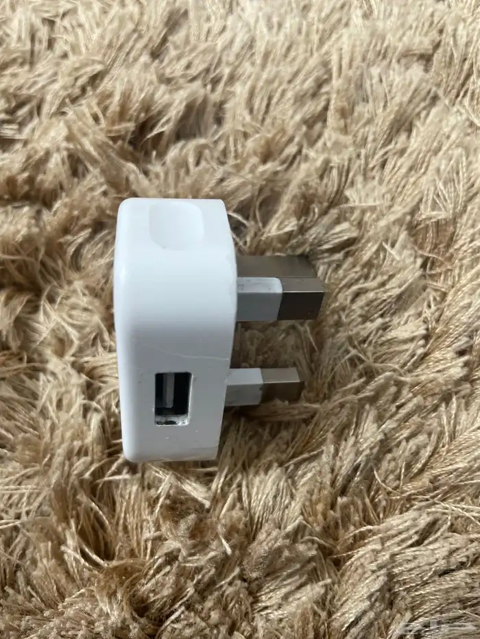 كيبل ايفون قديم اصلي 100 2