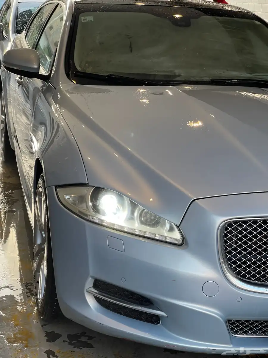 جاكوار xj 16