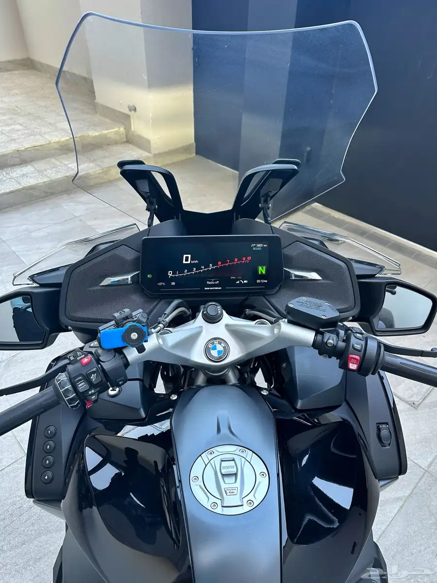 BMW 2022 R1250 RT triple black 4