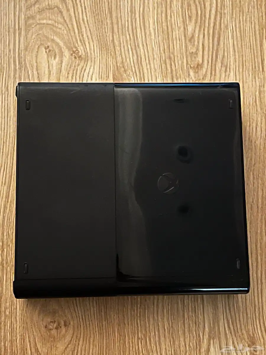 للبيع جهاز Xbox 360 ويد و12 شريط 1