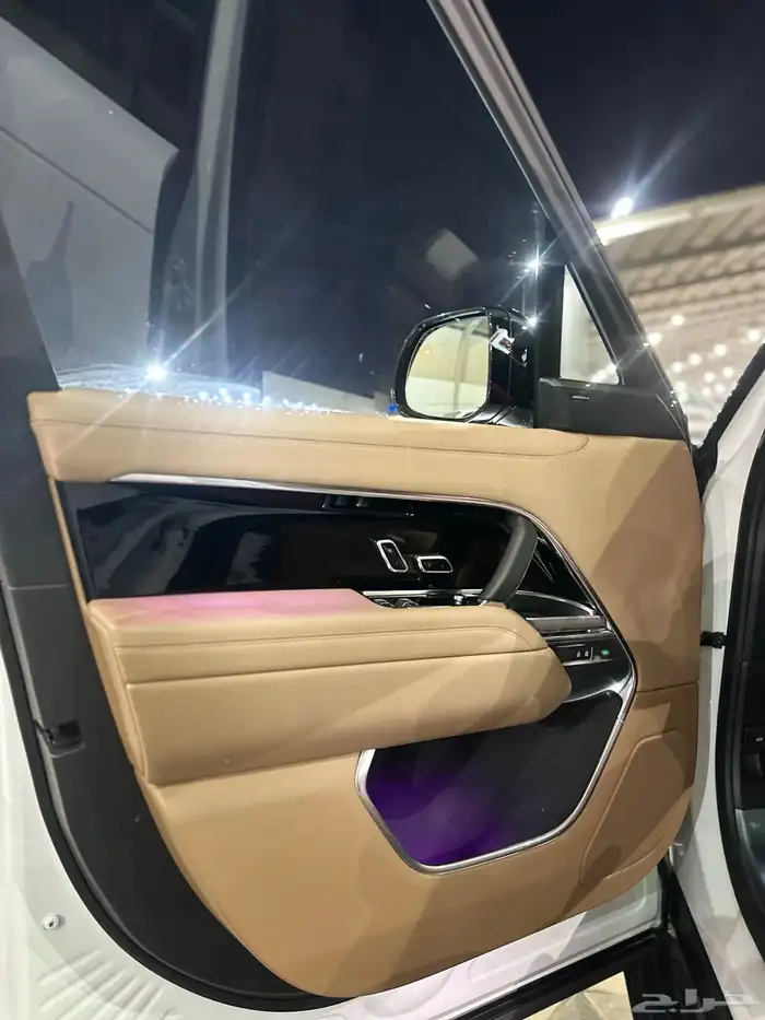رنج روفر 2023 10