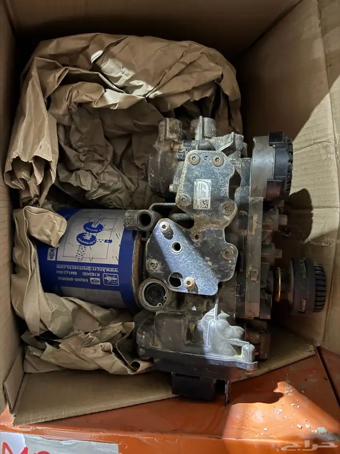 قطع غيار شاحنات مرسيدس 4