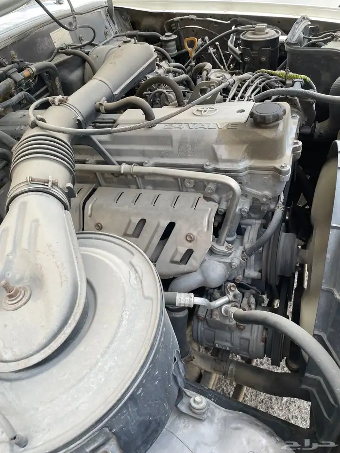 لاندكروزر VXR فل كامل 1993 36