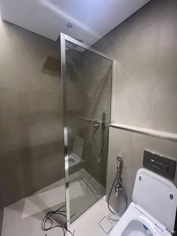 زجاج سكريت 1