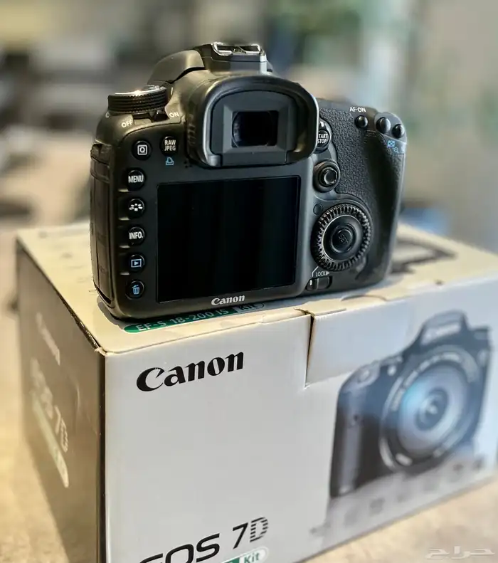 للبيع كاميرا canon 7d احترافية 1