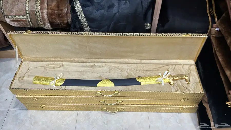 هدايا زواج ترقية تخرج جامعة تكريم بشت سيف 81