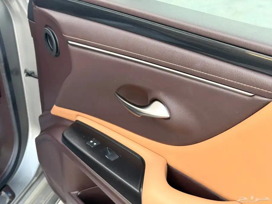 لكزس Es350 موديل 2020 شرط ممشى قليل 27