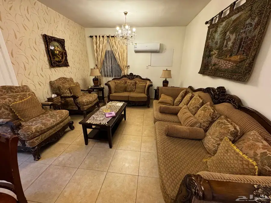 اثاث دولاب عفش طاوله 3