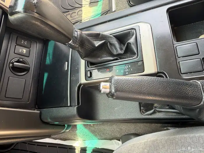 تم البيع برادو 2011 ستة سلندر فل بدون فتحة مخزن 32