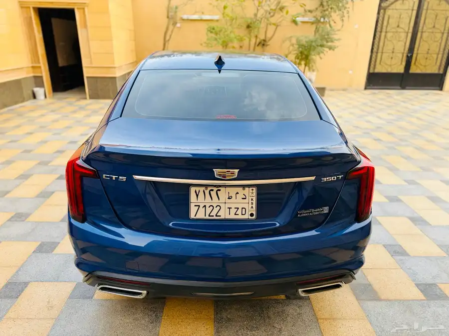 كاديلاك CT5 نظيف استخدام شخصي 7