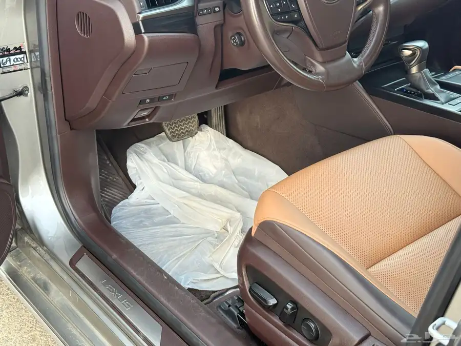 لكزس Es350 موديل 2020 شرط ممشى قليل 8