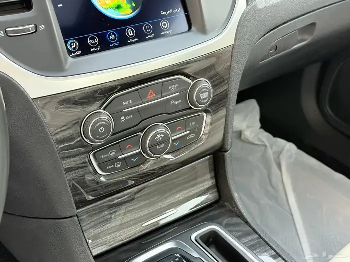 كرايزلر C300 لمتد موديل 2021 نظيف شرط 16