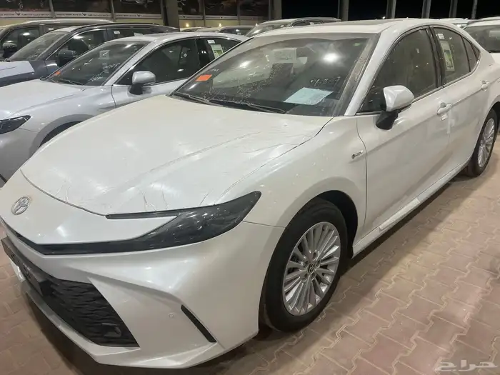 كامري 2025 جميع الالوان والفئات اقساط بنوك 10