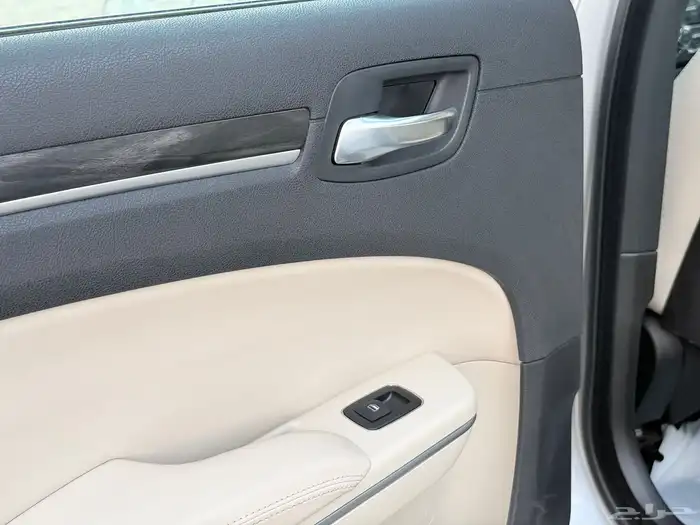 كرايزلر C300 لمتد موديل 2021 نظيف شرط 34