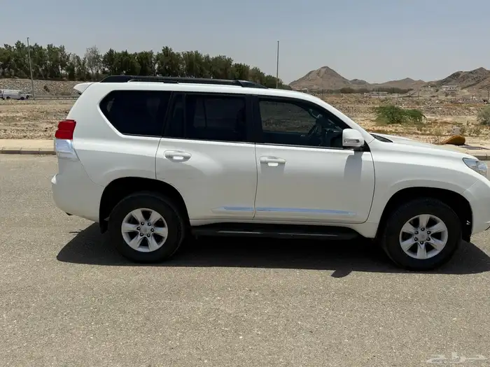 تم البيع برادو 2011 ستة سلندر فل بدون فتحة مخزن 13