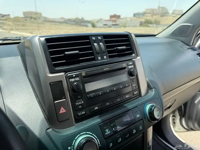 تم البيع برادو 2011 ستة سلندر فل بدون فتحة مخزن 30