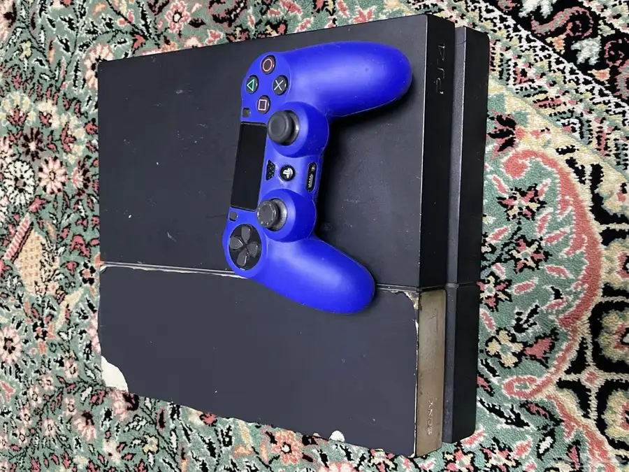 سوني فور 0