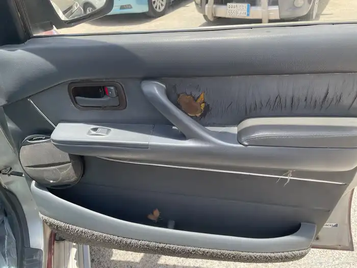لاندكروزر VXR فل كامل 1993 24