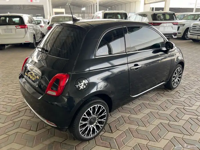 فيات 2020 سعودي ماشي 106 الف قمة فالنظافة داخل اصفر 5