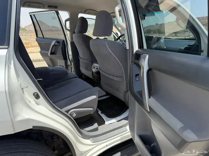 تم البيع برادو 2011 ستة سلندر فل بدون فتحة مخزن 28