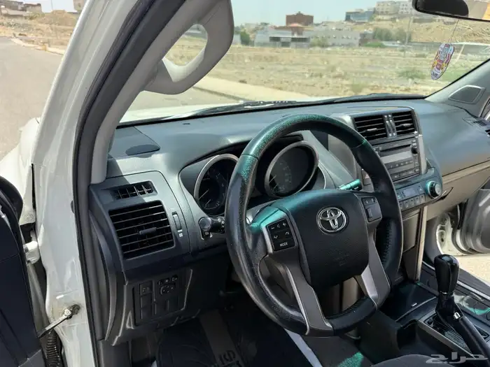 تم البيع برادو 2011 ستة سلندر فل بدون فتحة مخزن 25