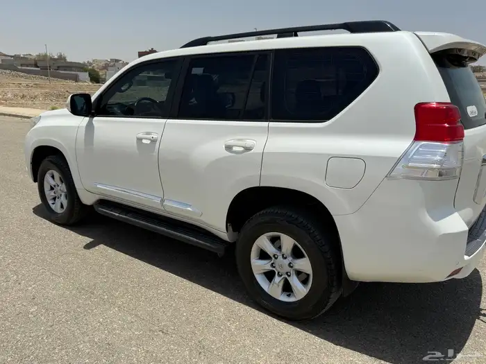 تم البيع برادو 2011 ستة سلندر فل بدون فتحة مخزن 20