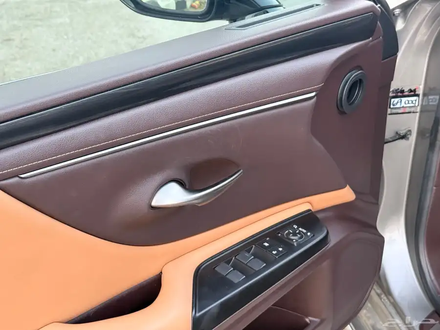 لكزس Es350 موديل 2020 شرط ممشى قليل 7