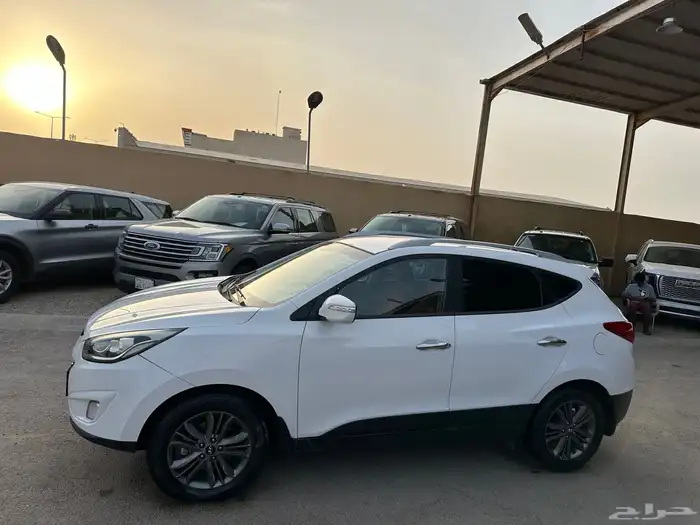 هيونداي توسان 2015 مكينه 2000cc نضيف جدا نص فل 3