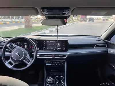 عرض كيا k5 بنزين 2020 بسعر 61 الف 11
