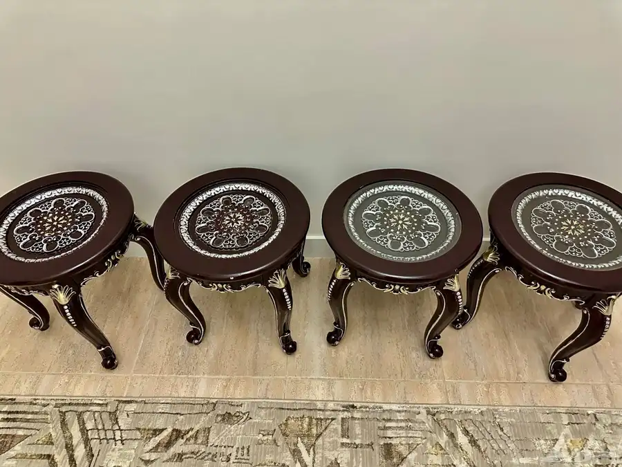 طاولات خشب 1