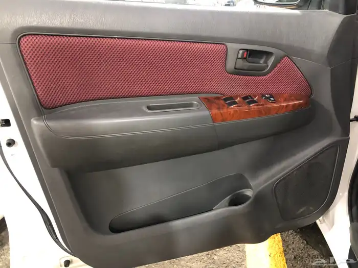 هايلوكس (2013) العداد (000 92) 23