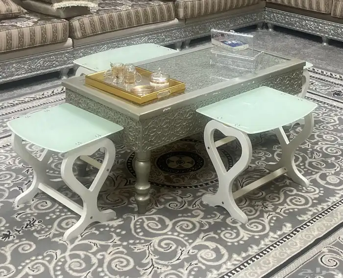 طاولات وستاير 0