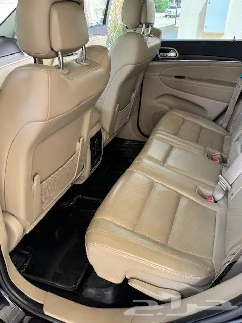 Jeep Grand Cherokee Limited SAR 130 000 (Low Km) 5