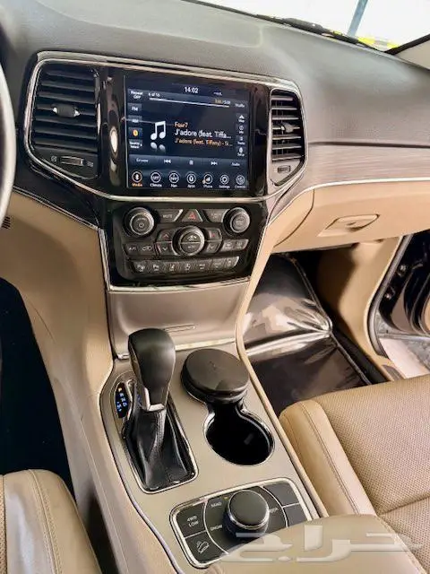 Jeep Grand Cherokee Limited SAR 130 000 (Low Km) 7