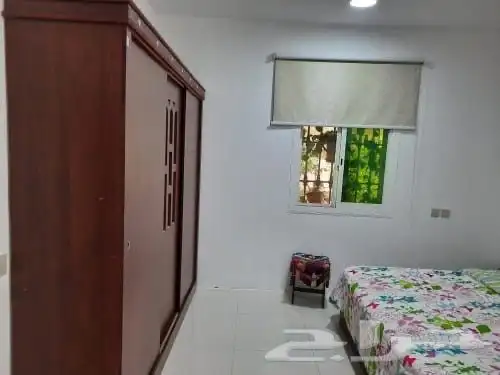شقه مفروشه بحوش وجلسه خارجيه حي الخالديه ابها 6