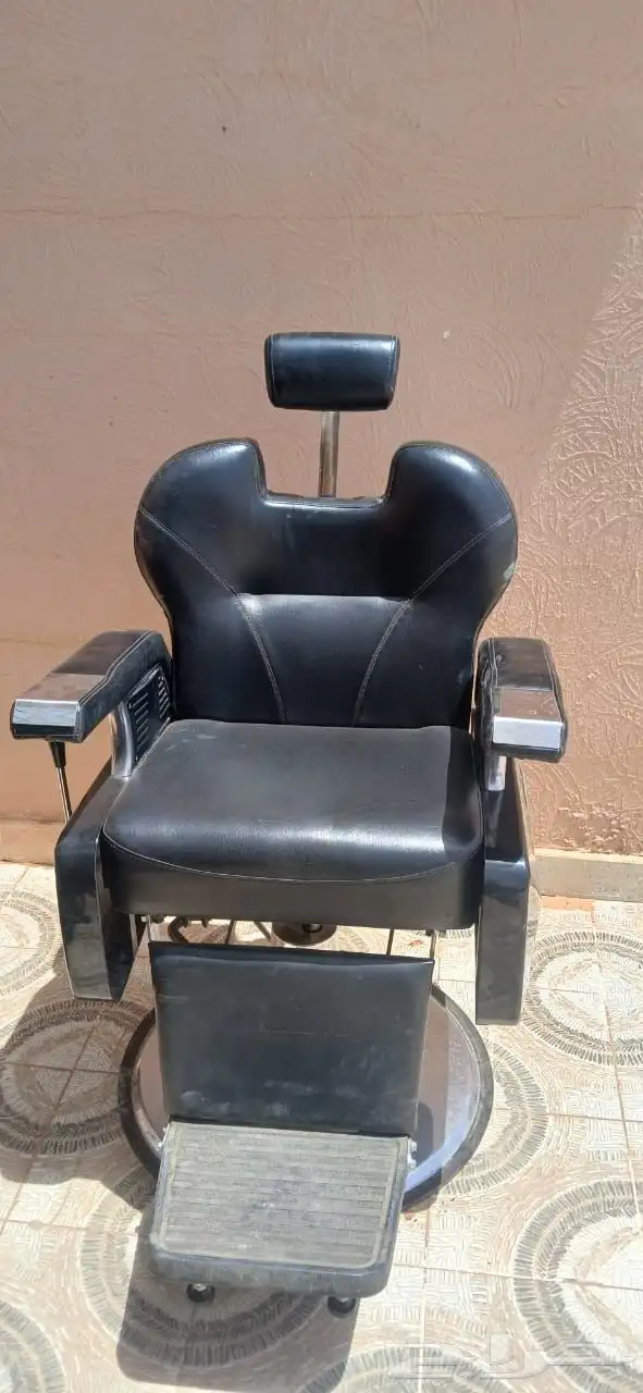 للبيع كرسي حلاق نضيف 1