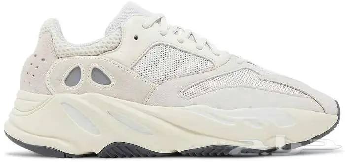 yeezy-boost-700 ANALOG 3