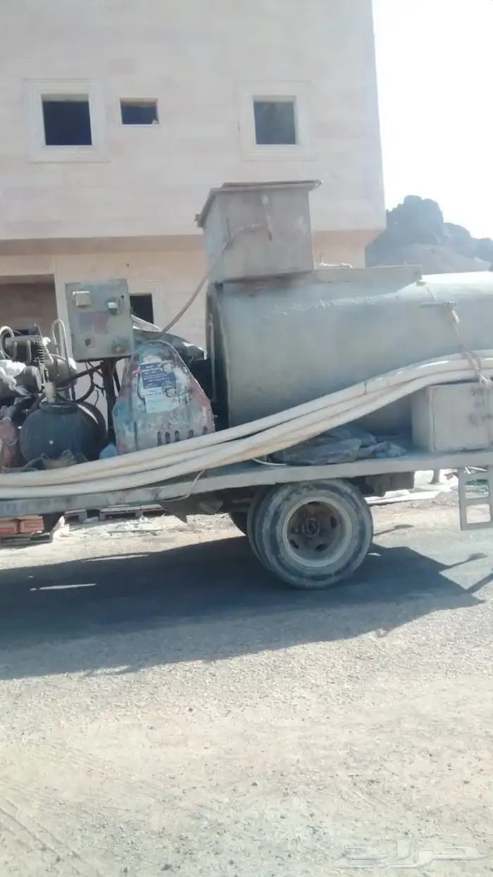 مكينة صب رغويه ( عازل حراري) للبيع المستعجل 0