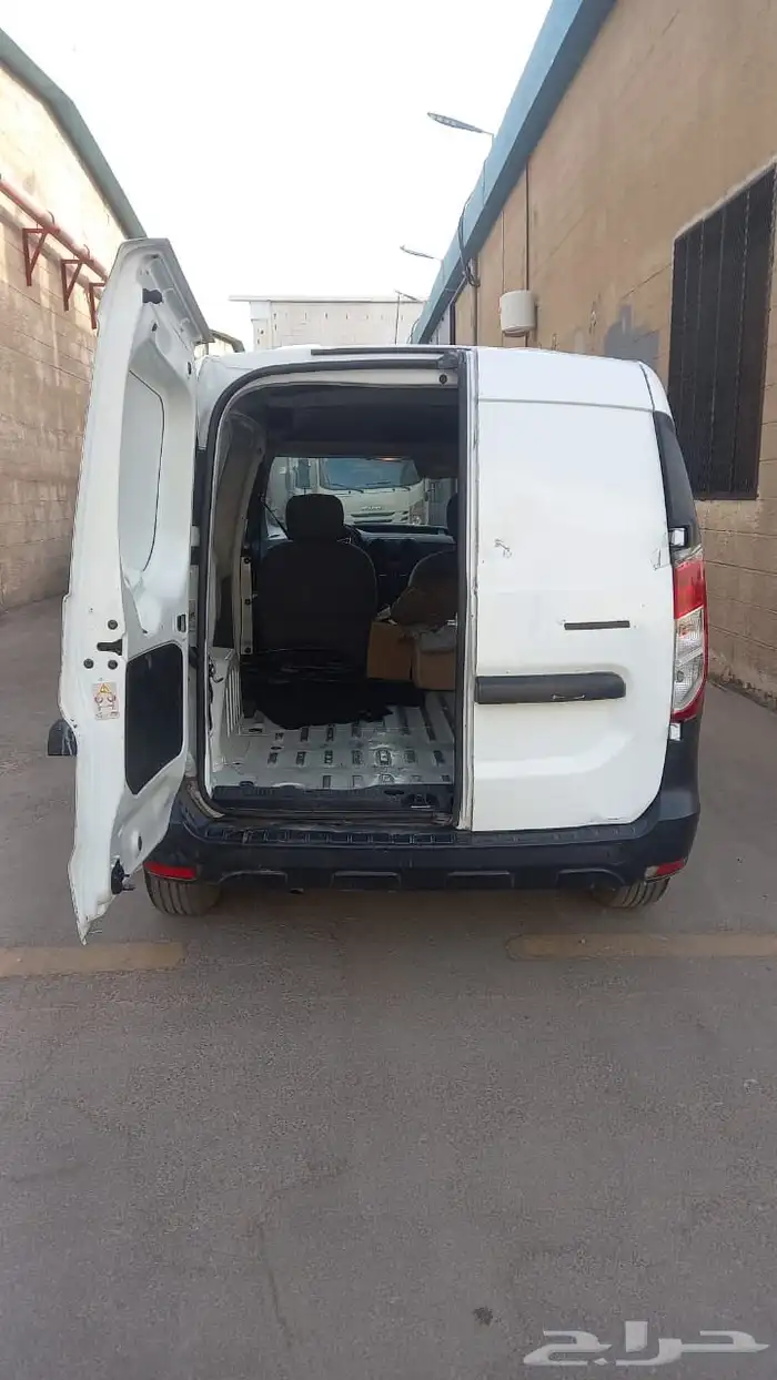 فان رينو بضاعة 2019 1