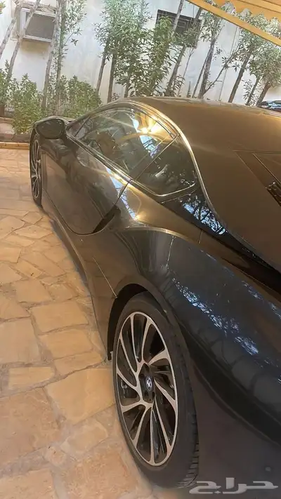 بي ام i8 index