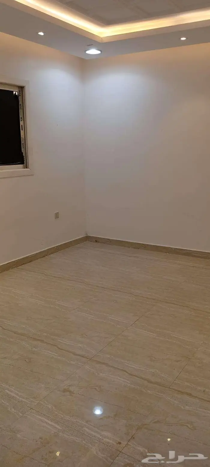 شقه عزاب للايجار بطويق شارع خديجة 10